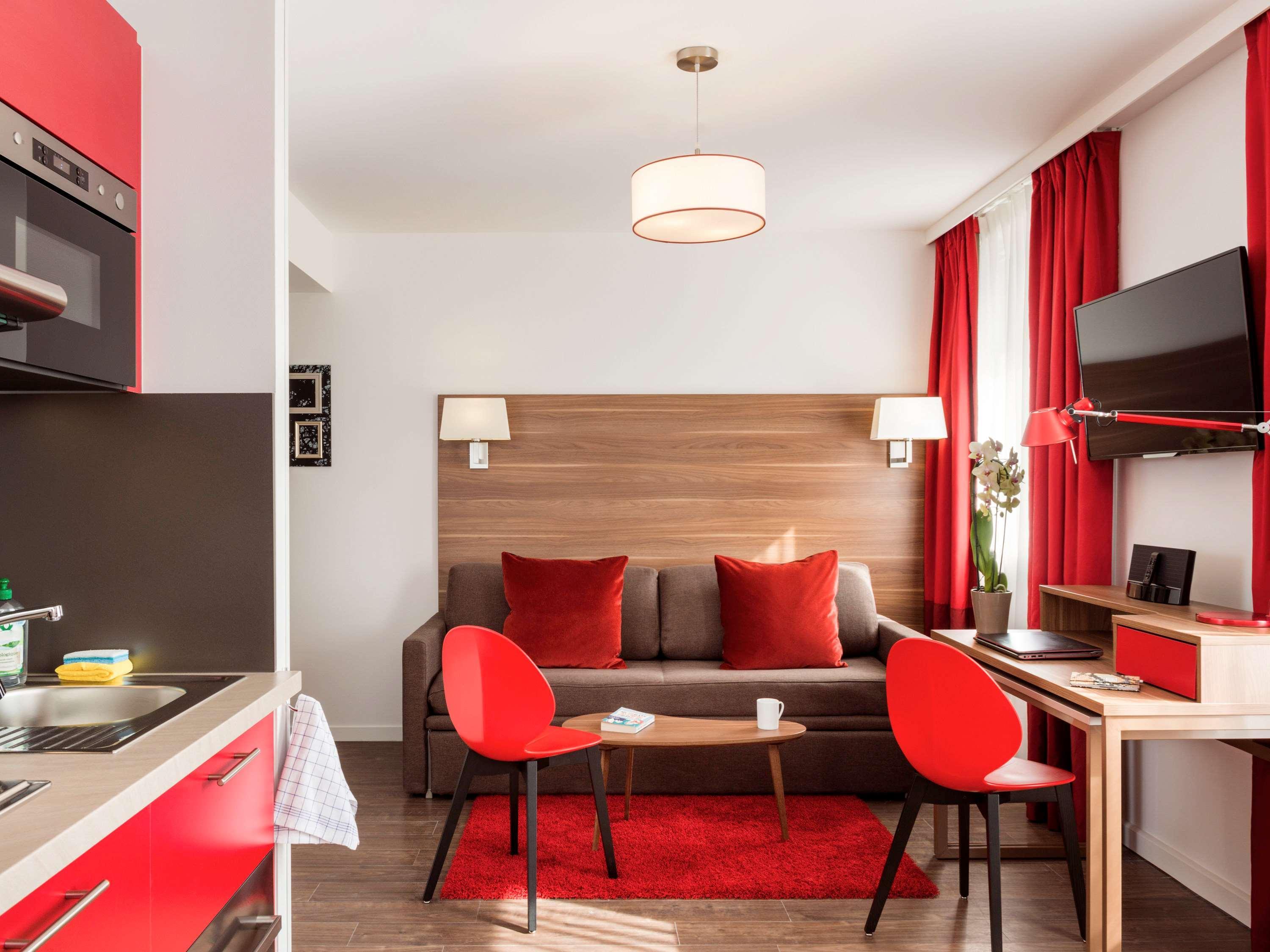 Aparthotel Adagio La Defense Курбевуа Экстерьер фото
